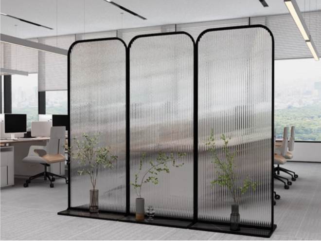 艺术玻璃，点亮现代办公空间的“光影魔法”