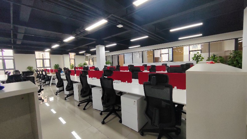 金融科技公司办公楼装修：职场新空间，把“高效+质感”焊在办公DNA里